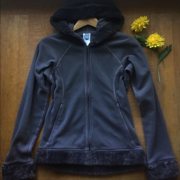 Patagonia Jackets & Blazers - 🎉Patagonia Water Girl Fleece Jacket🎉